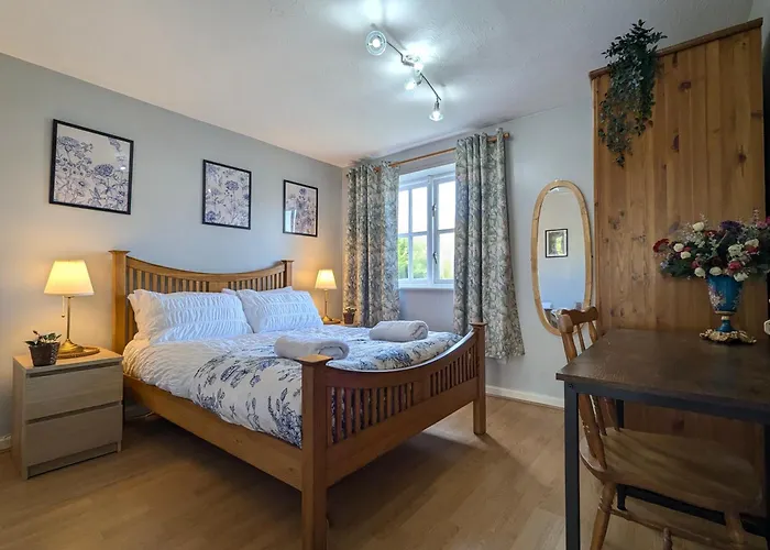 City Centre Vintage Theme Guest Rooms Free Parkin